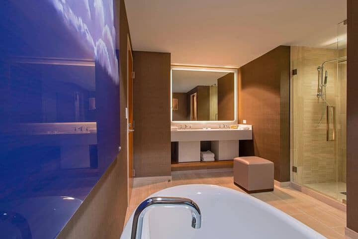 Room 40 of 96