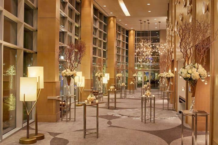 Ballroom/Hall 72 of 96